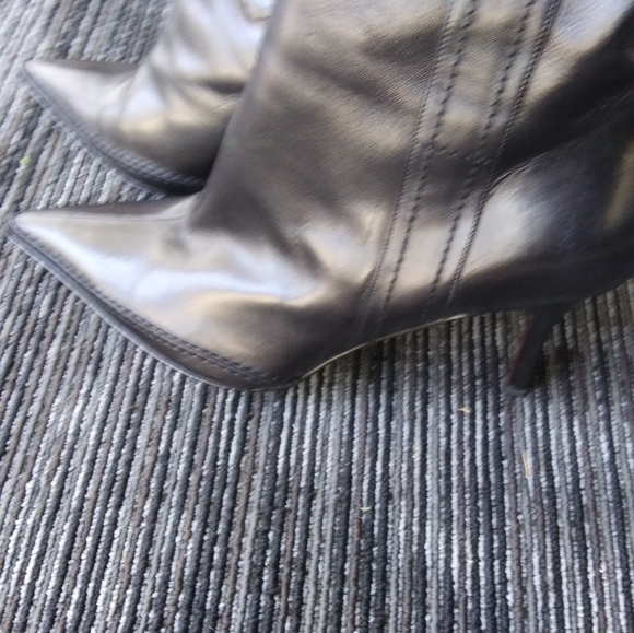 20%Off Vintage Chanel Leather High Boots w/Bows 2023 July 4th - Picture 10 of 11